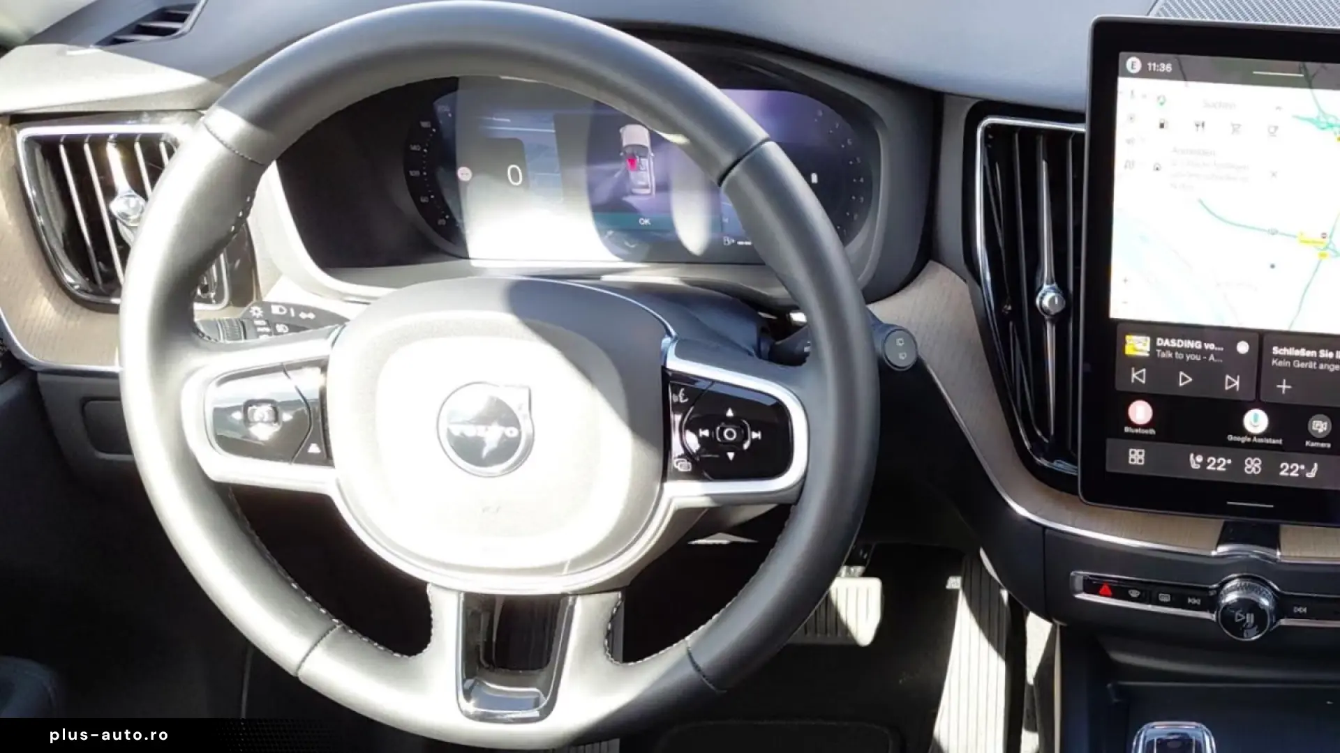 Volvo XC60 B5 Plus Dark AWD Memory Seats Sound System