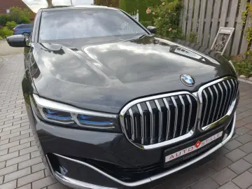 BMW 750i xDRIVE LASERLIGHT • MASSAGE • HUD • 360