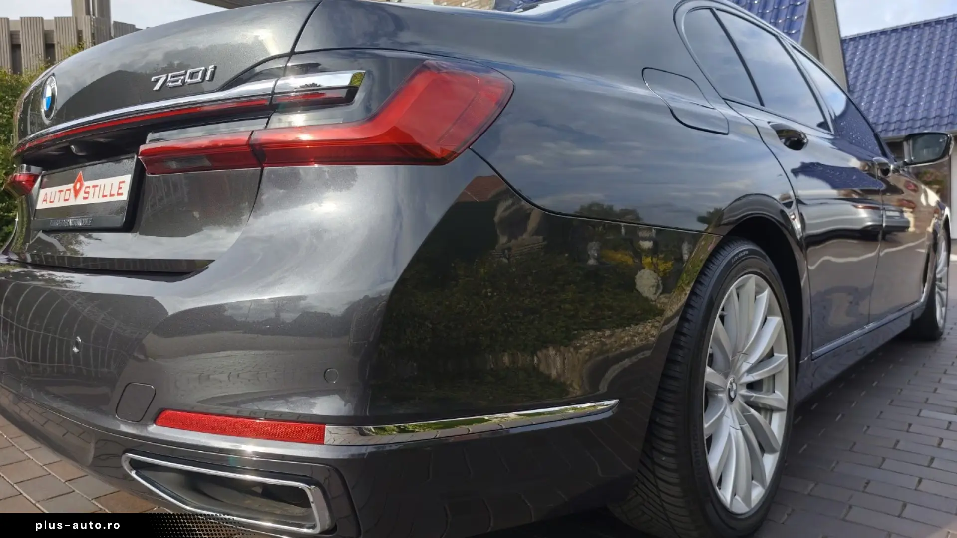 BMW 750i xDRIVE LASERLIGHT • MASSAGE • HUD • 360