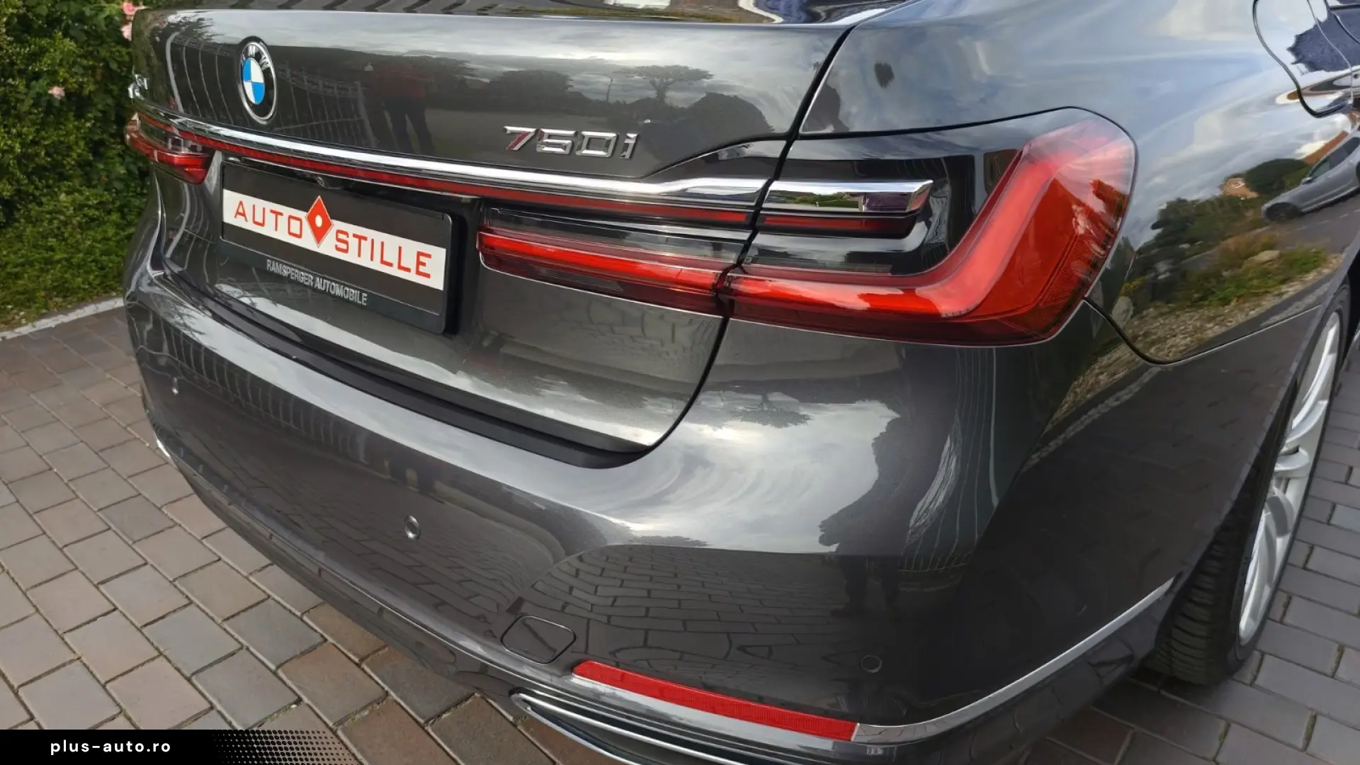 BMW 750i xDRIVE LASERLIGHT • MASSAGE • HUD • 360