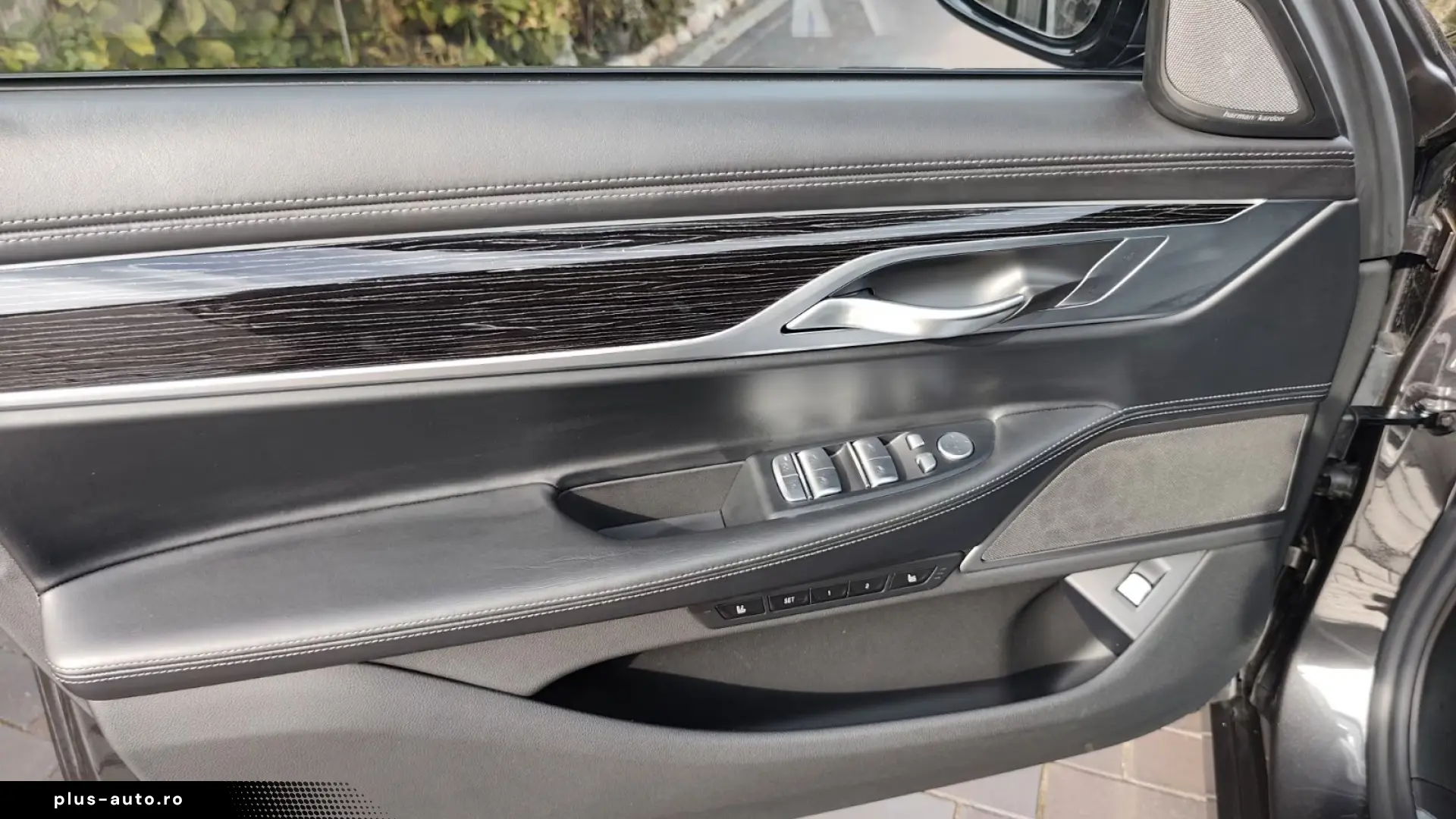 BMW 750i xDRIVE LASERLIGHT • MASSAGE • HUD • 360