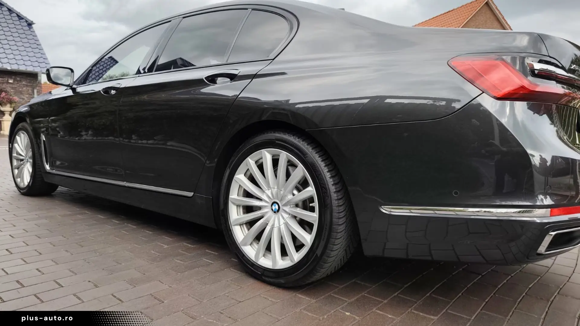 BMW 750i xDRIVE LASERLIGHT • MASSAGE • HUD • 360