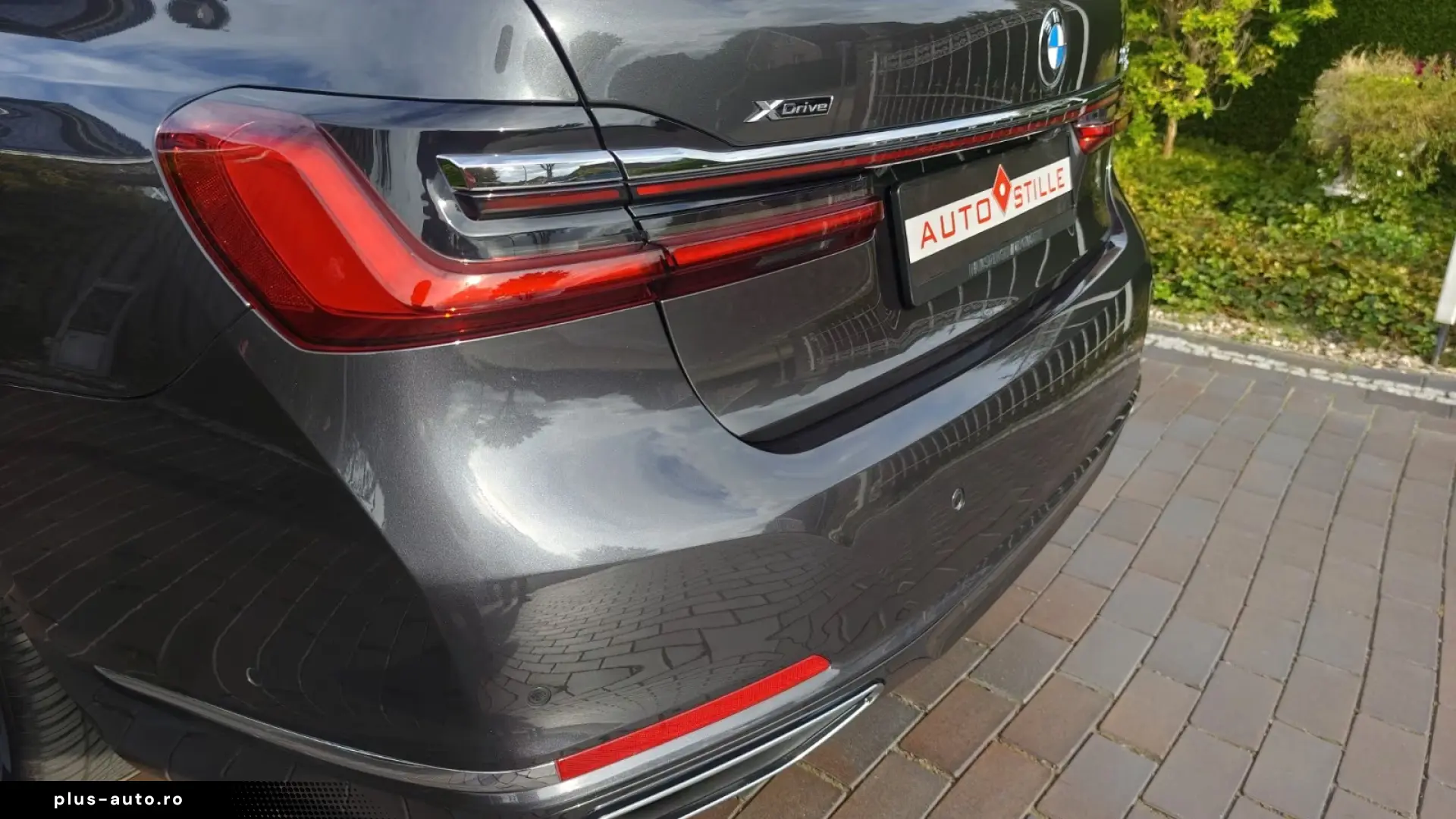 BMW 750i xDRIVE LASERLIGHT • MASSAGE • HUD • 360