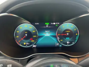 MERCEDES-BENZ GLC SUV 300 de 4MATIC AMG Line Navi LED