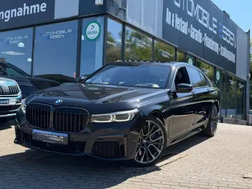 BMW 750i xDRIVE M SPORT HUD • 360  • SOFT CLOSE