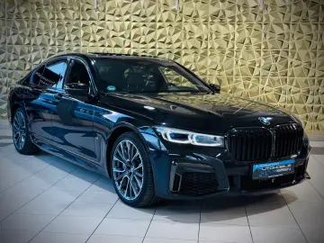 BMW 750i xDRIVE M SPORT HUD • 360  • SOFT CLOSE