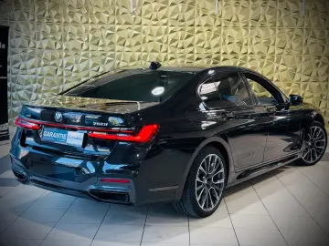 BMW 750i xDRIVE M SPORT HUD • 360  • SOFT CLOSE
