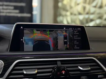BMW 750i xDRIVE M SPORT HUD • 360  • SOFT CLOSE