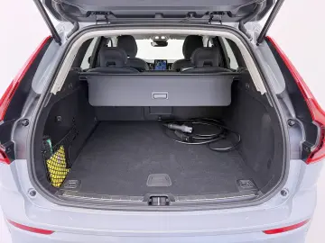 Volvo XC60 T8 AWD PLUS DARK  PANO HEAD-UP 360