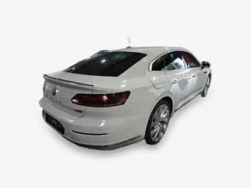 VW Arteon 2.0 TSI 4M R-Line Navi LED AID Pano