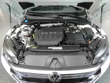 VW Arteon 2.0 TSI 4M R-Line Navi LED AID Pano
