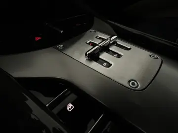Ferrari Purosangue PANORAMA MASSAGE 360  VIEW BURMESTER