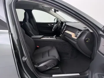 Volvo XC60 T6 AWD PLUS BRIGHT  FACELIFT 360 LED