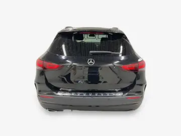 MERCEDES-BENZ GLA 250 e AMG Line NAVI