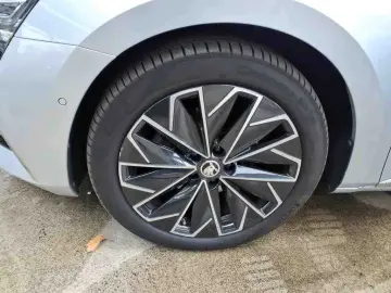 SKODA Superb Lim 1.4 TSI iV L&K 360