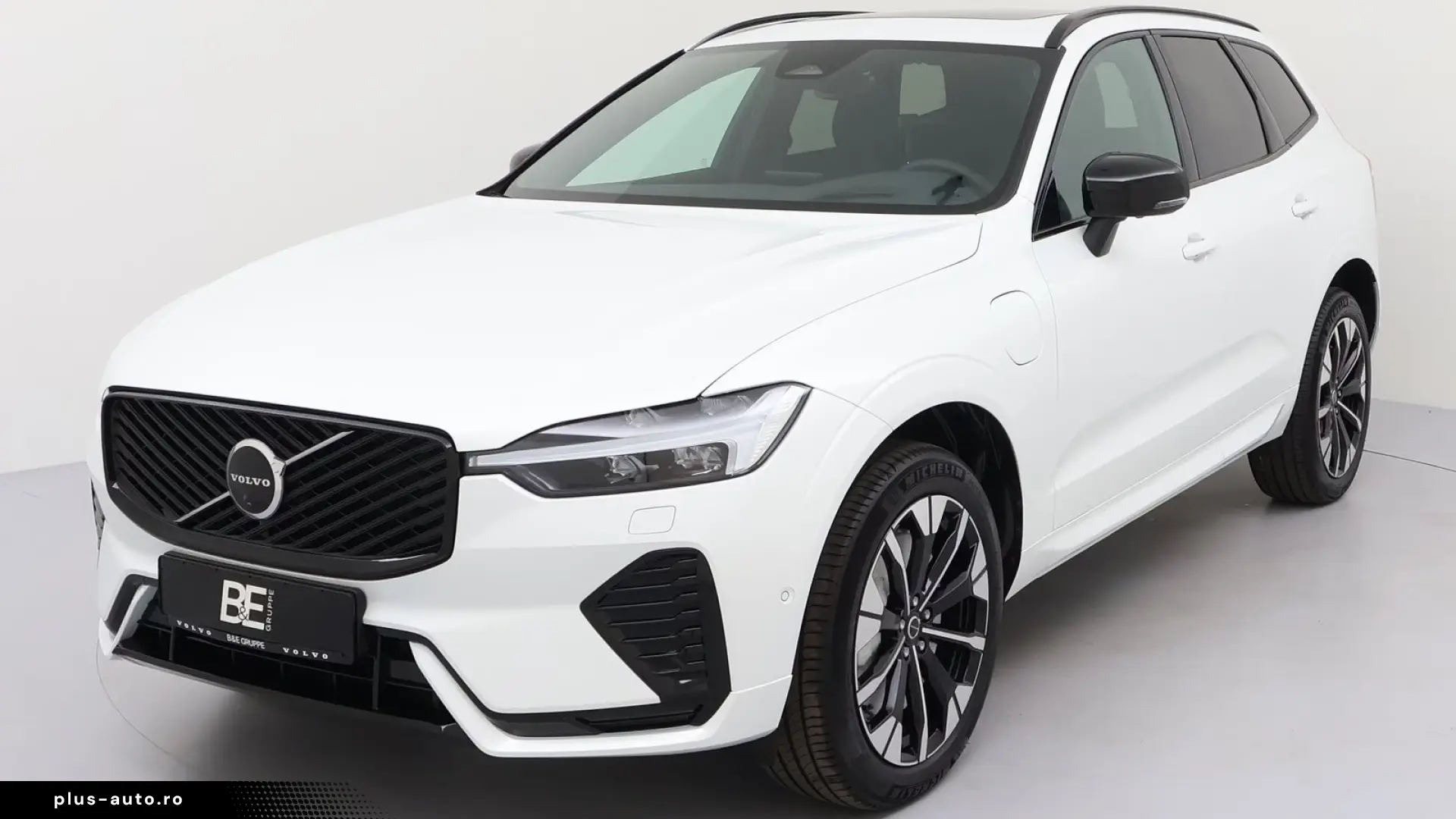 Volvo XC60 T6 AWD PLUS DARK  PANO 360 Head-Up 20-inch