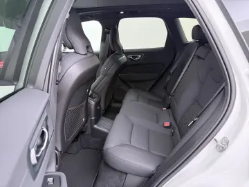Volvo XC60 T6 AWD PLUS DARK  PANO 360 Head-Up 20-inch