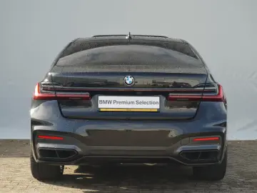 BMW 750i xDRIVE HIGH EXECUTIVE M SPORT