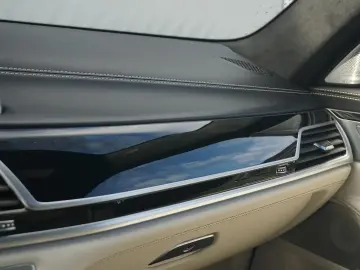 BMW 750i xDRIVE HIGH EXECUTIVE M SPORT
