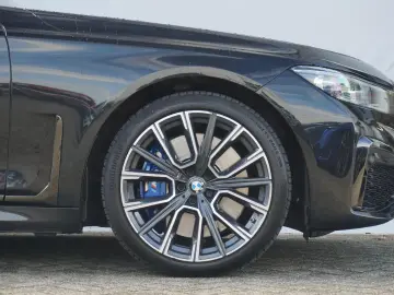 BMW 750i xDRIVE HIGH EXECUTIVE M SPORT