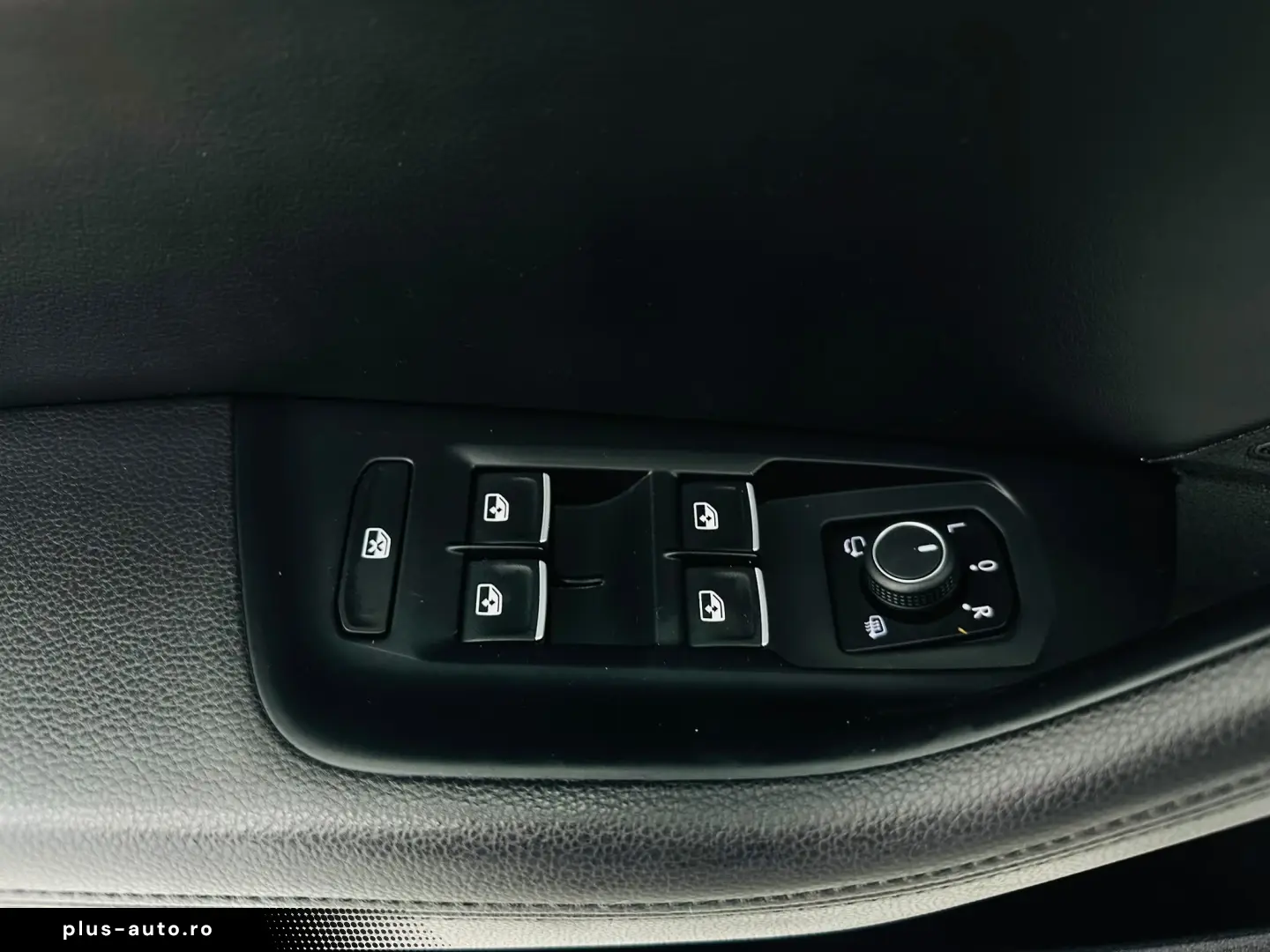 VOLKSWAGEN PASSAT 2016 2.0D E6 Garantie 12 Luni Rate Avans 0