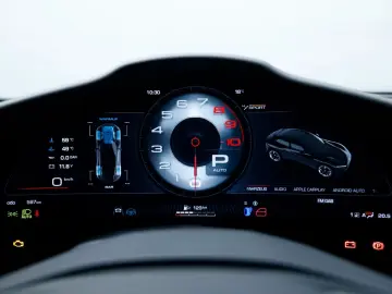 Ferrari Purosangue Lift Pano Massage Vent