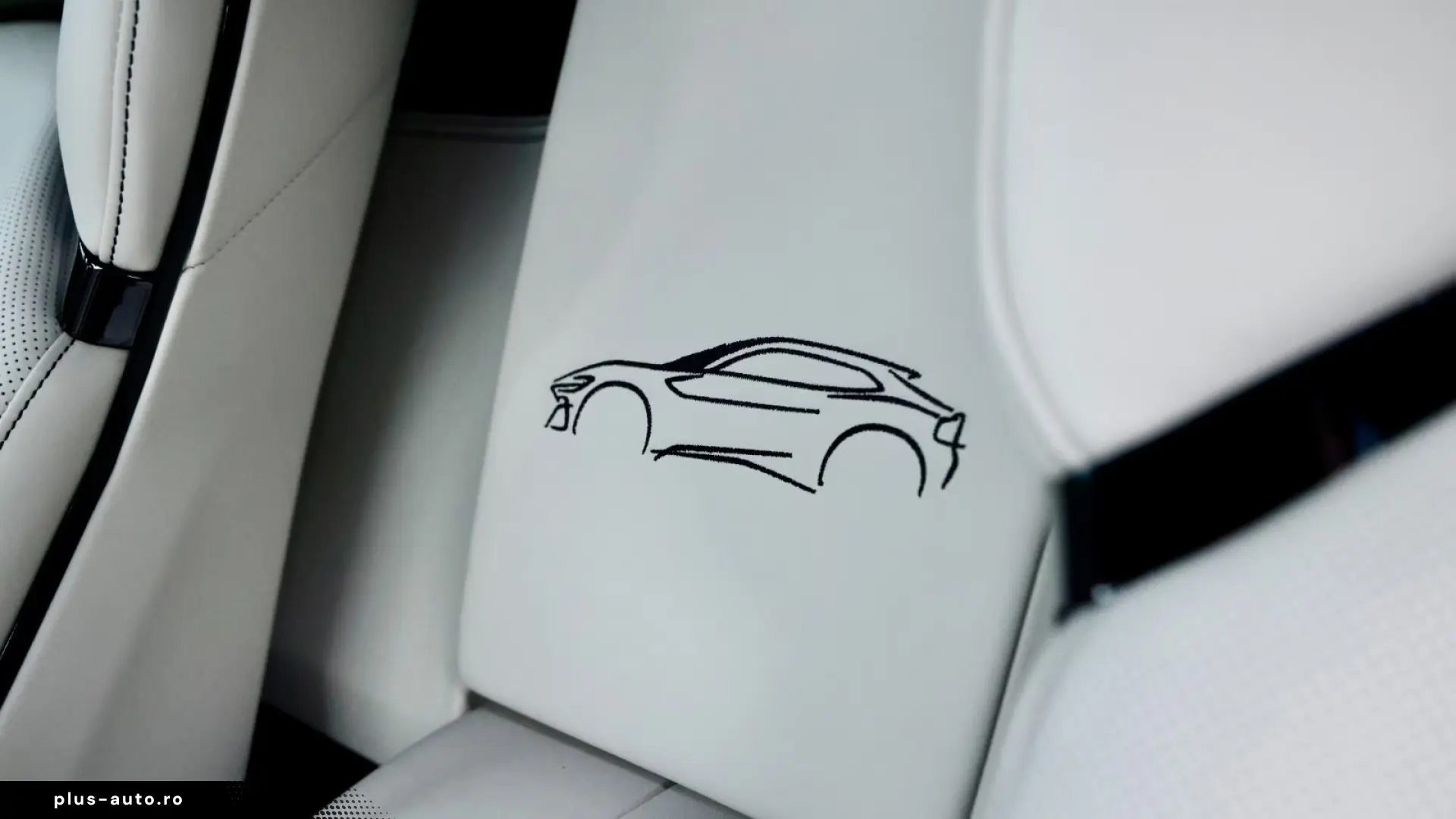 Ferrari Purosangue Lift Pano Massage Vent