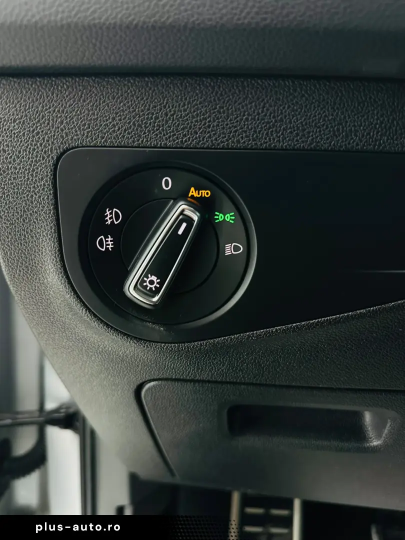 VOLKSWAGEN TIGUAN 2020 2.0D E6 Garantie 12 Luni Rate Avans 0