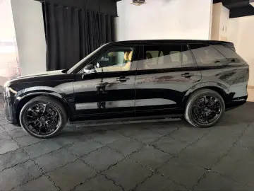 ZEEKR 9X Ultra Black Package PHEV