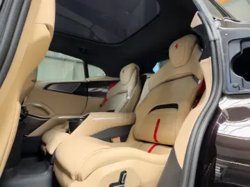 Ferrari Purosangue Full Carbon Pano Lift Full options MY2027