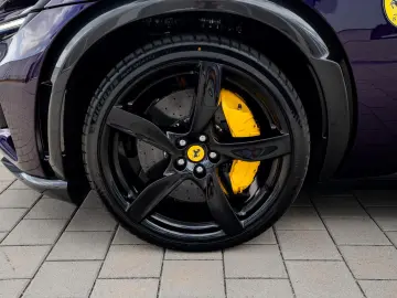 Ferrari Purosangue   Viola Hongkong   Full Carbon MY2026