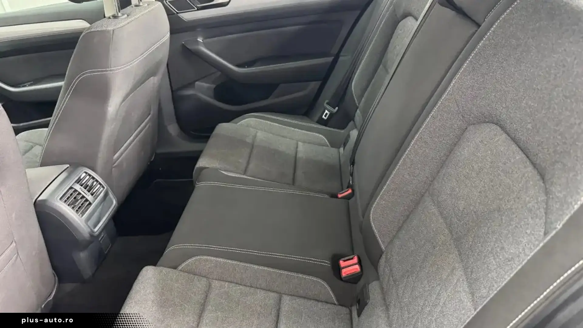 Volkswagen Passat 1.5 TSI ACT DSG Comfortline