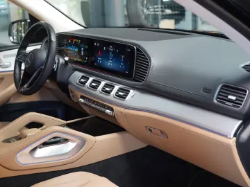 MERCEDES-BENZ GLE 450 d 4MATIC   AIRMATIC • DISTRONIC