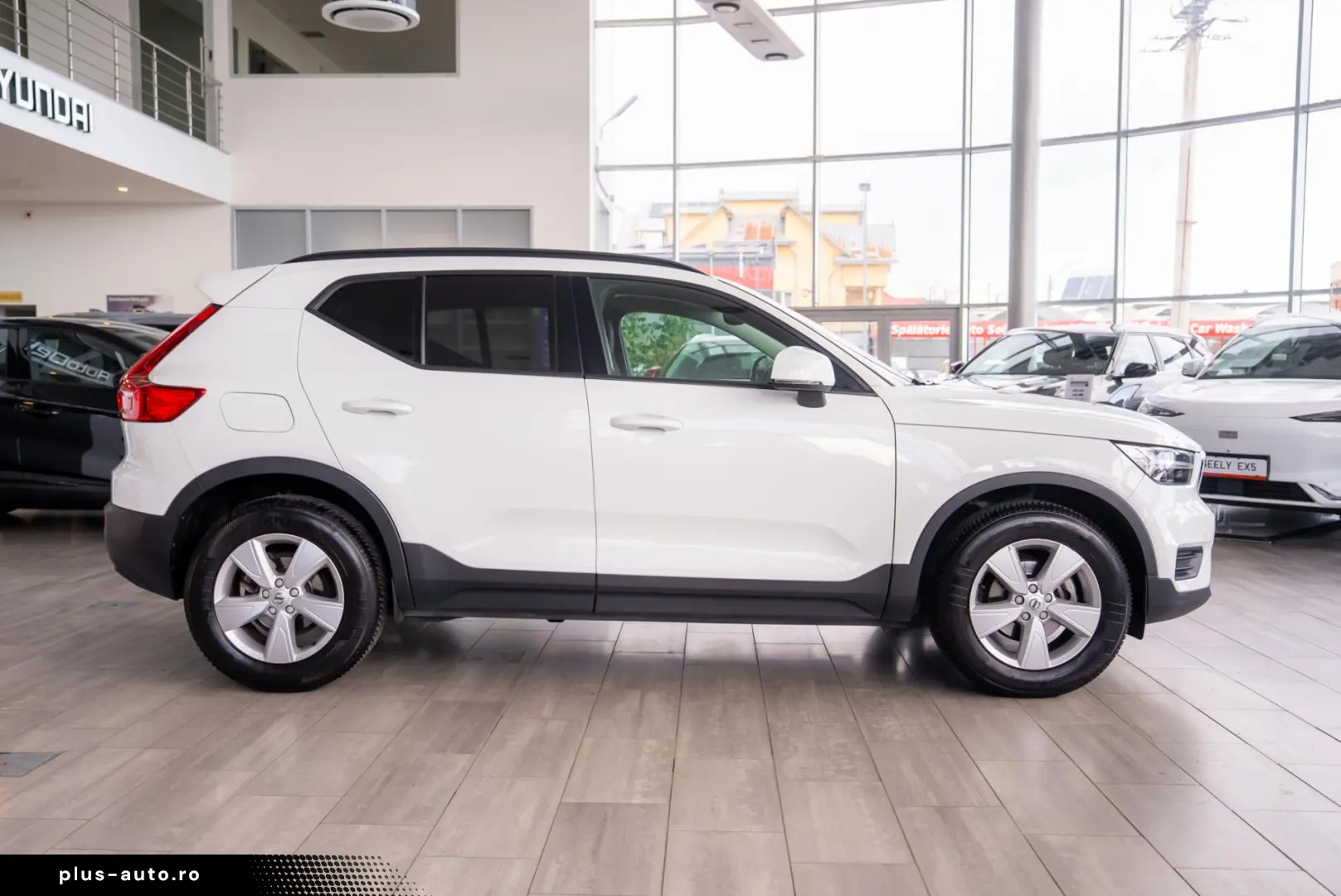 Volvo XC 40 1.5 T2  Momentum Pro