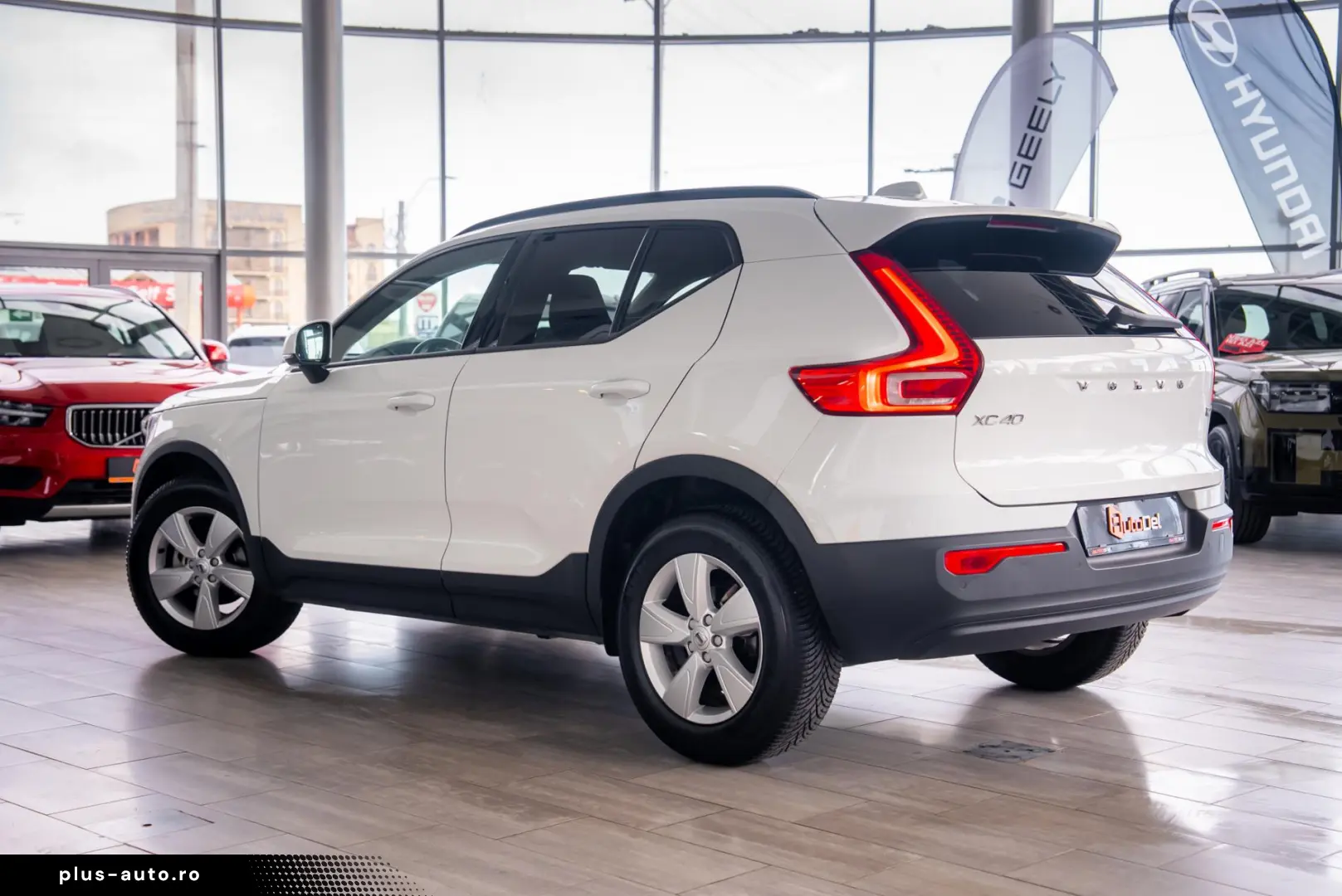 Volvo XC 40 1.5 T2  Momentum Pro