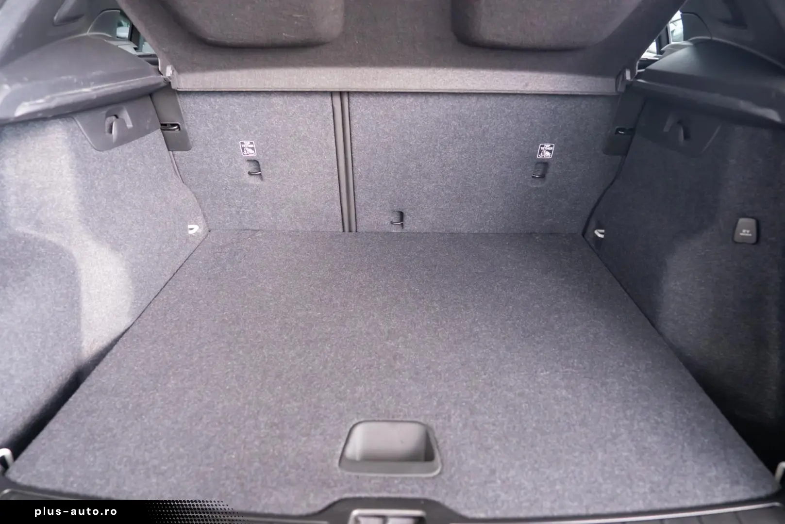 Volvo XC 40 1.5 T2  Momentum Pro