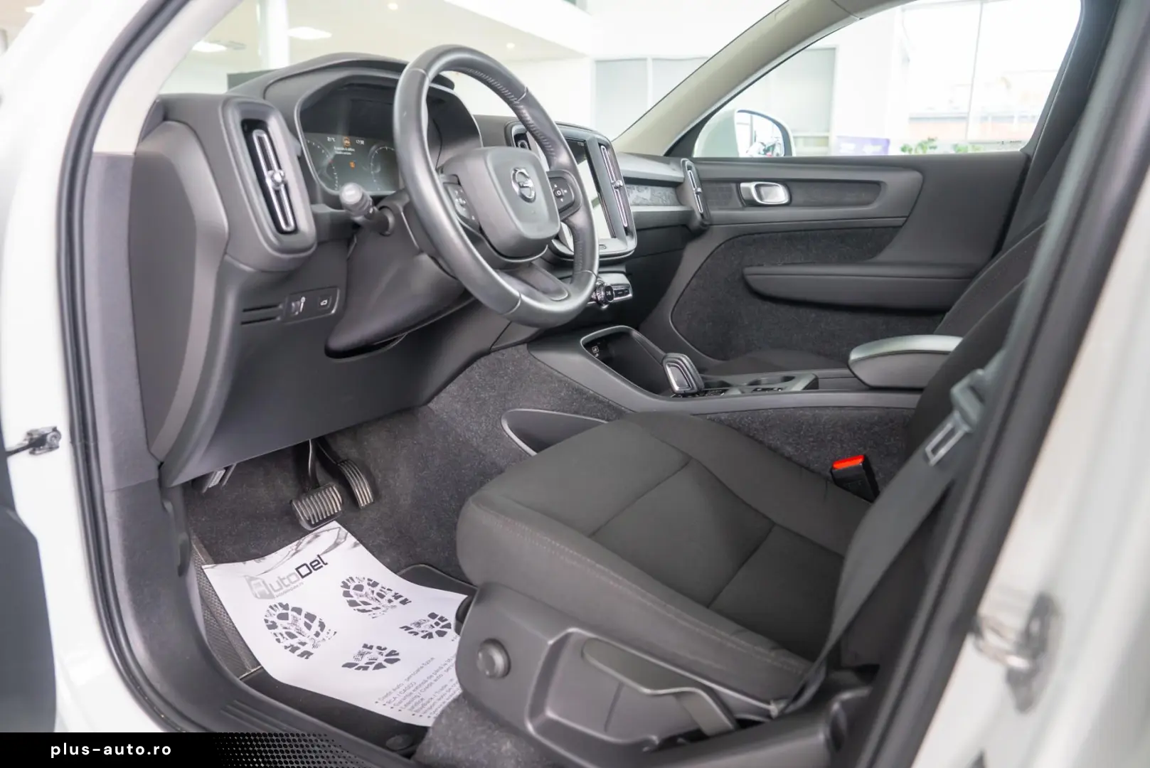 Volvo XC 40 1.5 T2  Momentum Pro