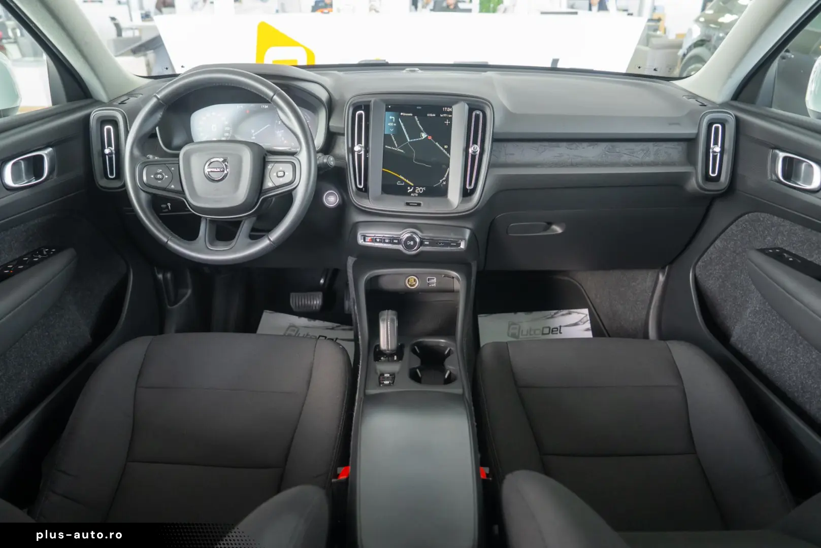 Volvo XC 40 1.5 T2  Momentum Pro