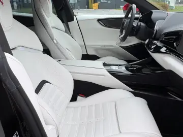 Ferrari Purosangue Full CARBON White Interior MY 2026