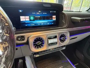 MERCEDES-AMG G 63   MY 2027 • FULL CARBON TV
