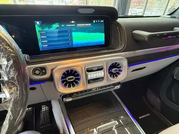 MERCEDES-AMG G 63   MY 2027 • FULL CARBON TV