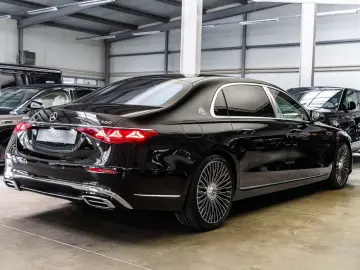 MERCEDES-MAYBACH S 580 4MATIC   FACELIFT 2027 • FIRST-CLASS