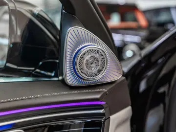MERCEDES-MAYBACH S 580 4MATIC   FACELIFT 2027 • FIRST-CLASS