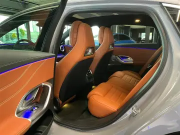 MERCEDES-BENZ C 400 4MATIC ELECTRIC   AMG LINE • HYPERSCREEN