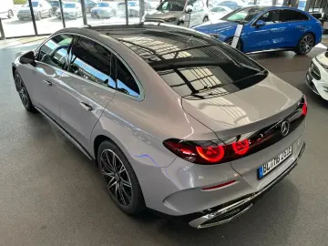 MERCEDES-BENZ C 400 4MATIC ELECTRIC   AMG LINE • HYPERSCREEN