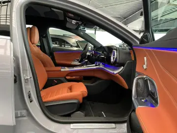 MERCEDES-BENZ C 400 4MATIC ELECTRIC   AMG LINE • HYPERSCREEN
