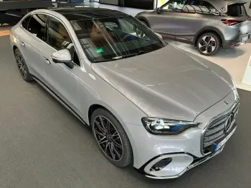 MERCEDES-BENZ C 400 4MATIC ELECTRIC   AMG LINE • HYPERSCREEN