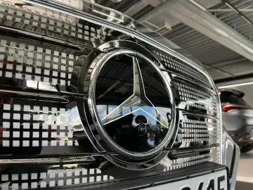 MERCEDES-BENZ C 400 4MATIC ELECTRIC   AMG LINE • HYPERSCREEN