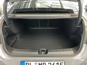 MERCEDES-BENZ C 400 4MATIC ELECTRIC   AMG LINE • HYPERSCREEN