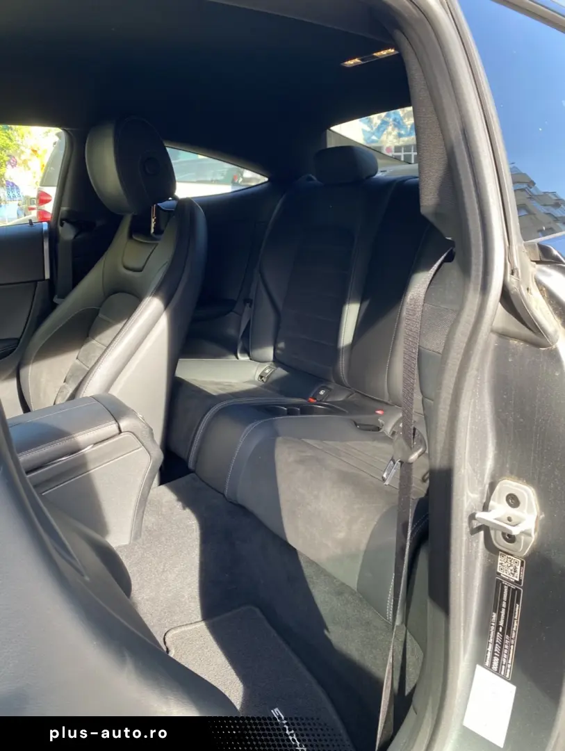 Mercedes-Benz C200 Coupe 4MATIC